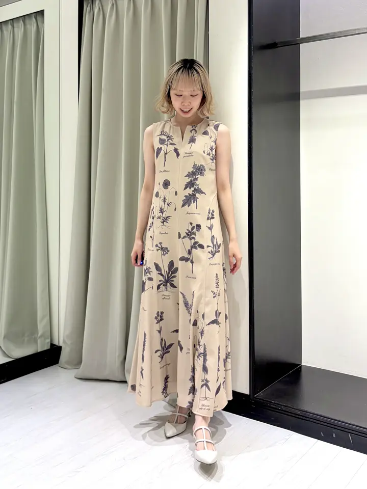 GRACE CONTINENTAL Abe コーディネート画像