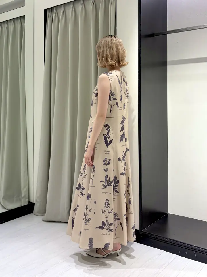 GRACE CONTINENTAL Abe コーディネート画像