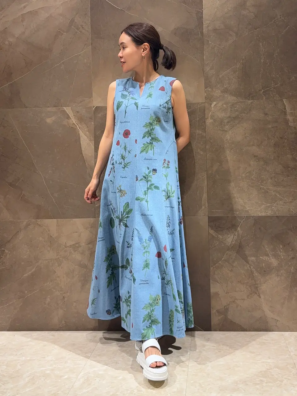  穐山　香織 コーディネート画像