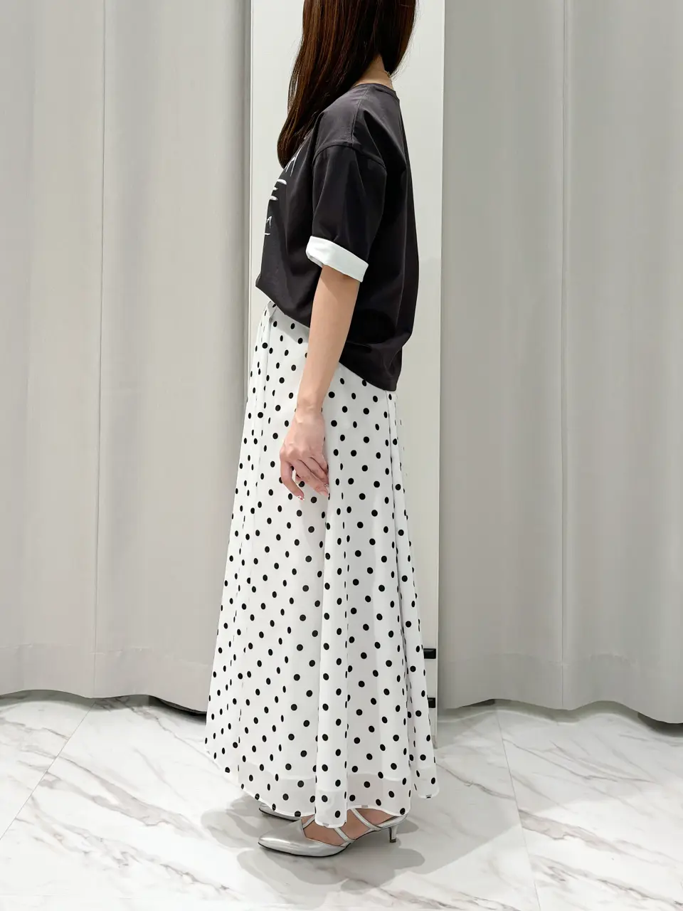 GRACE CONTINENTAL 山﨑 茉以 コーディネート画像