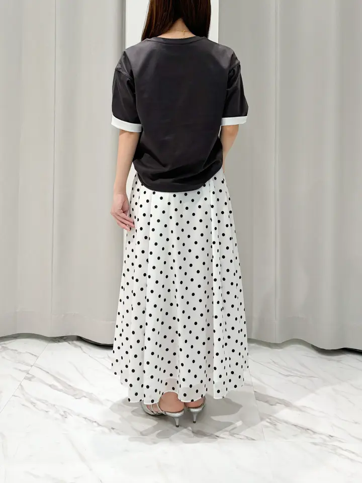 GRACE CONTINENTAL 山﨑 茉以 コーディネート画像