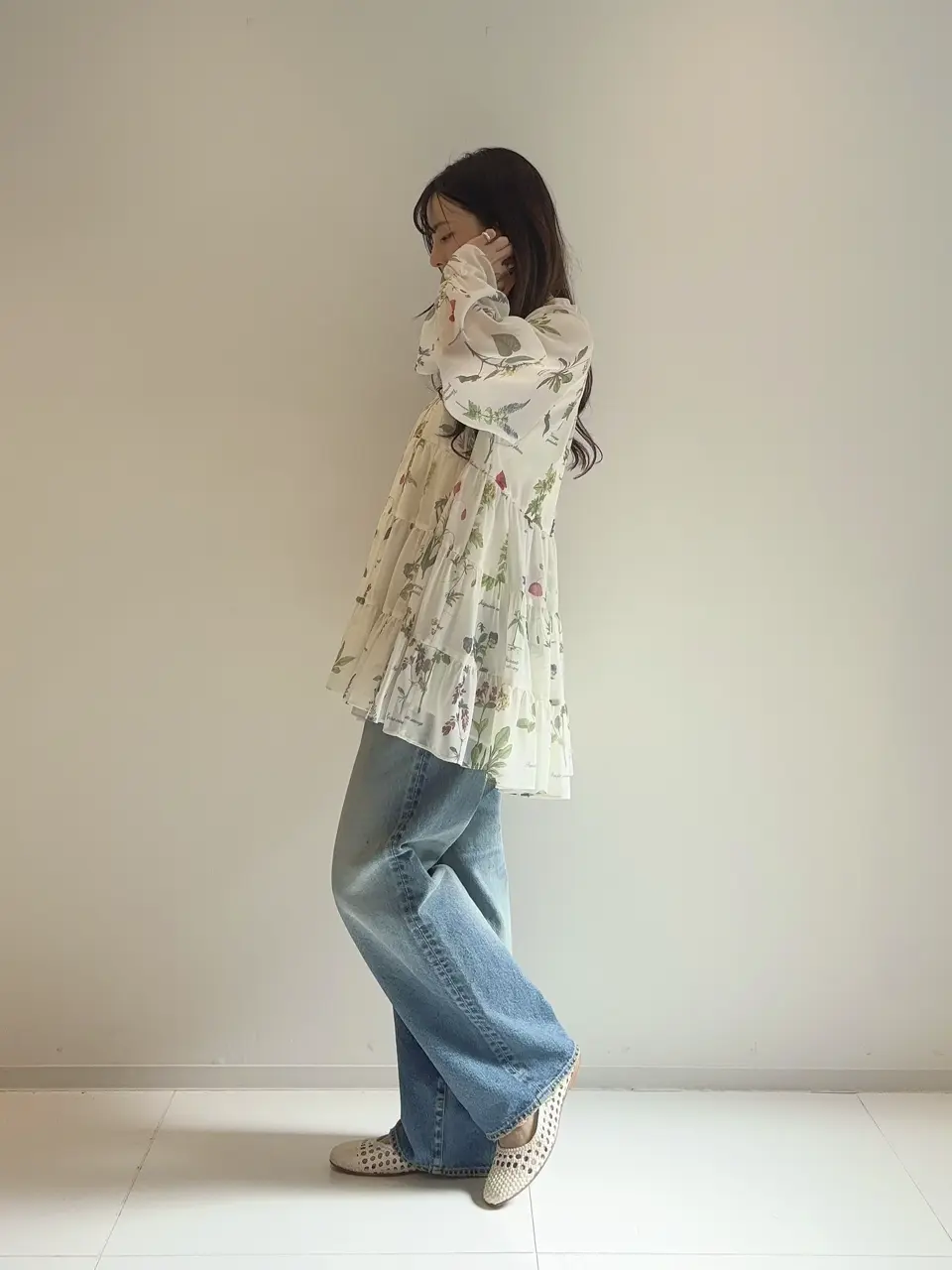 GRACE CONTINENTAL Hikaru Okada コーディネート画像