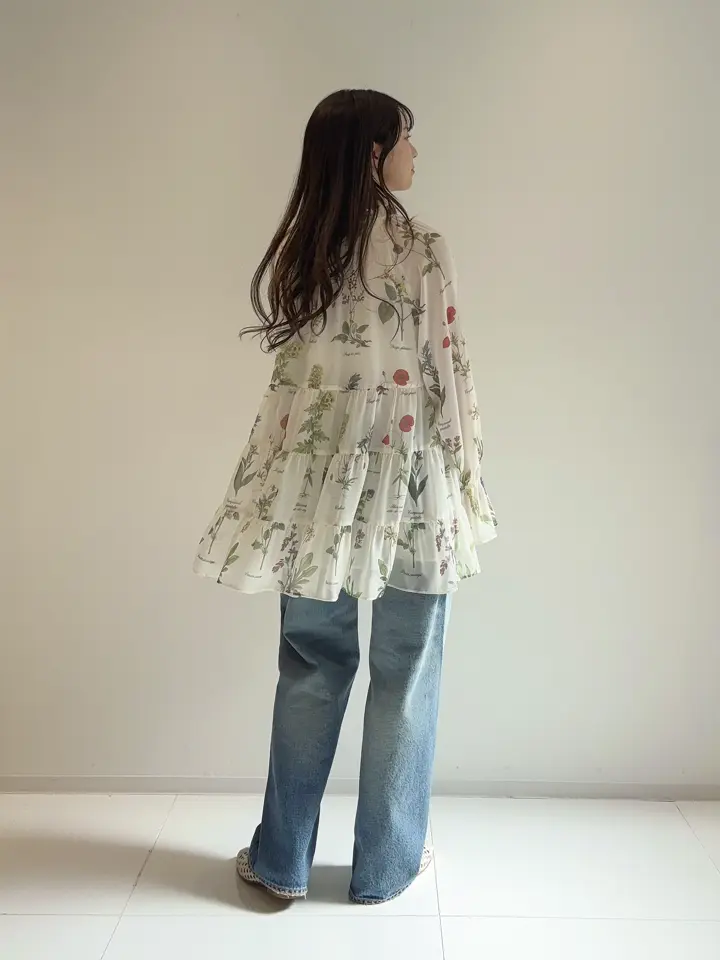 GRACE CONTINENTAL Hikaru Okada コーディネート画像