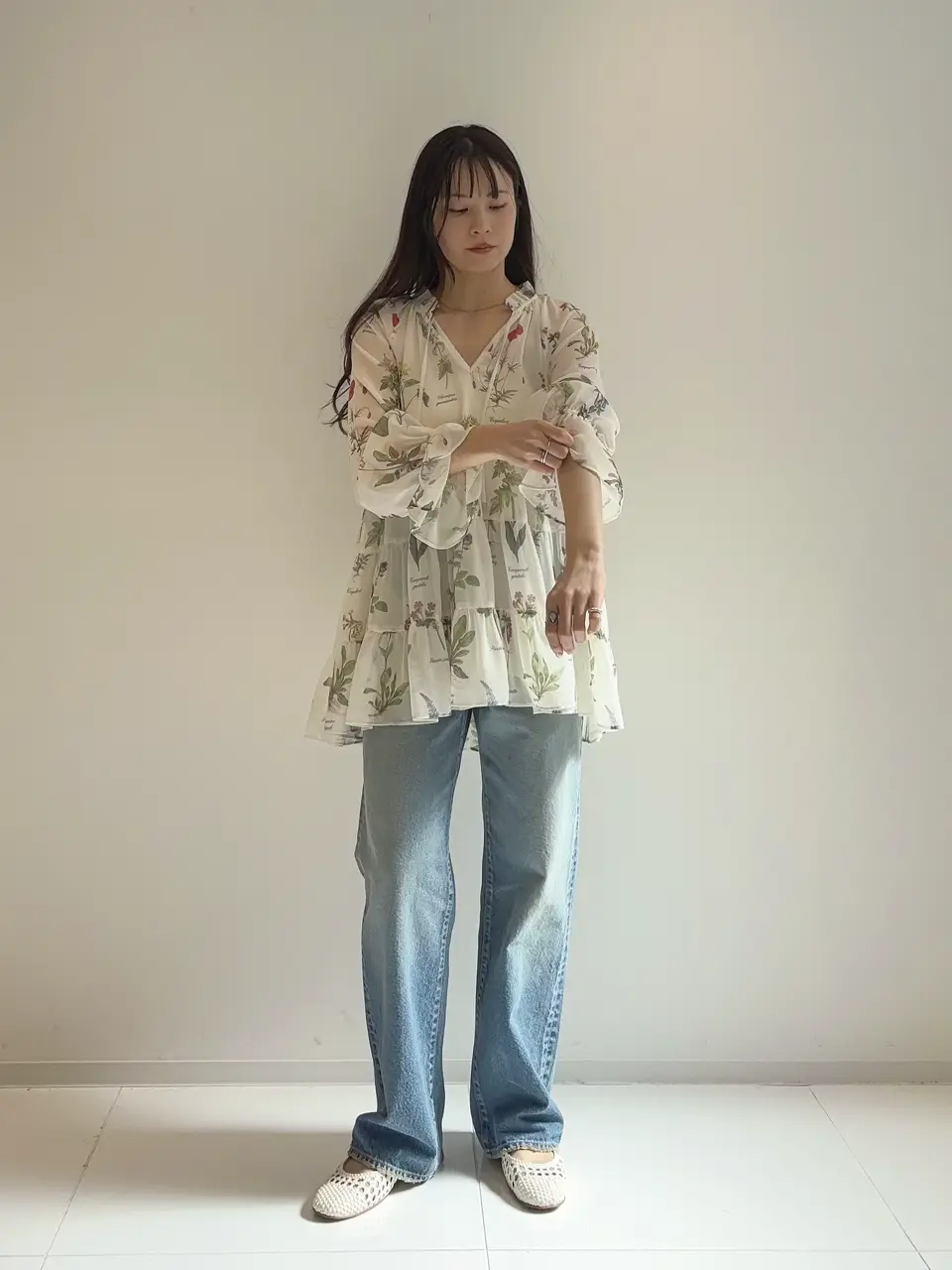 GRACE CONTINENTAL Hikaru Okada コーディネート画像