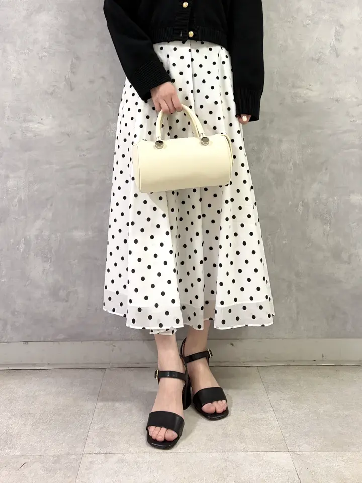 GRACE CONTINENTAL kobayashi コーディネート画像