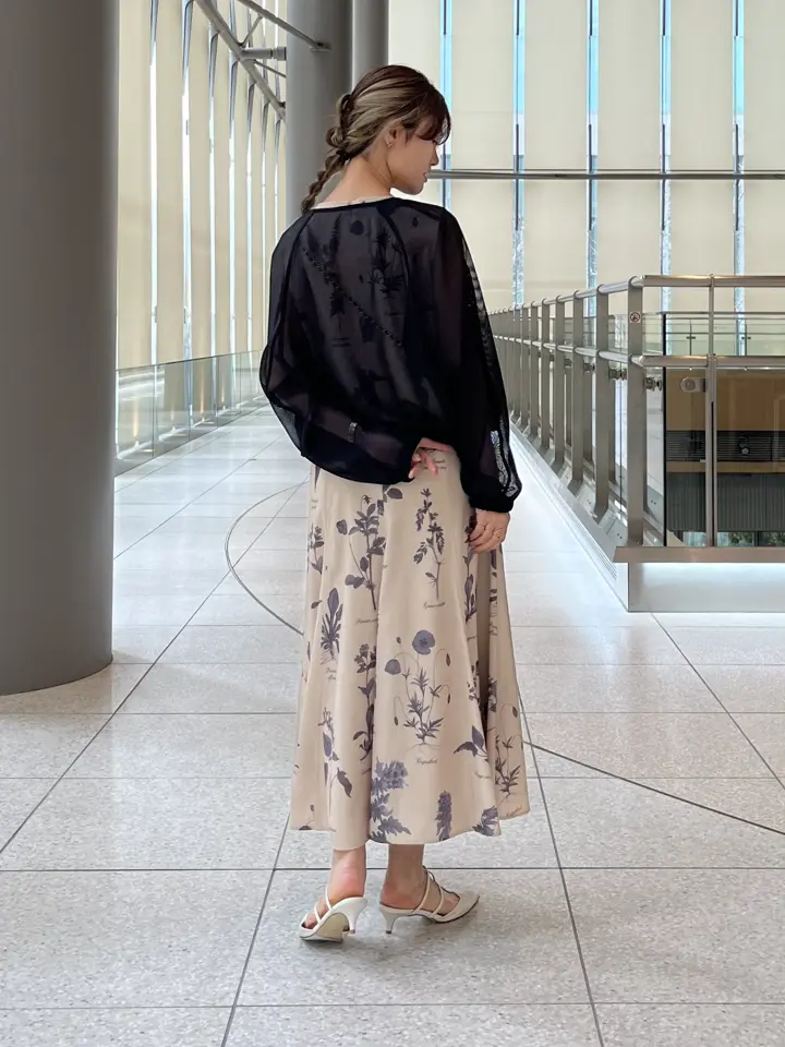 GRACE CONTINENTAL A.Kameyama コーディネート画像