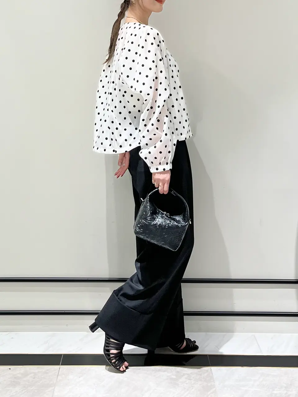 GRACE CONTINENTAL A.Kameyama コーディネート画像