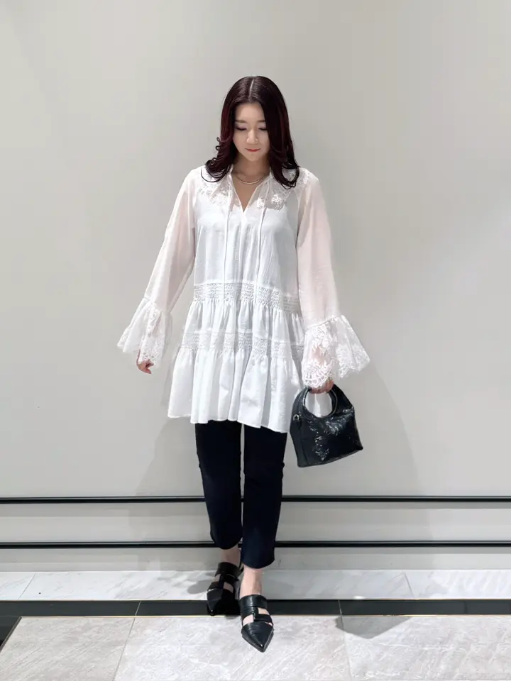 GRACE CONTINENTAL MOMOKO コーディネート画像