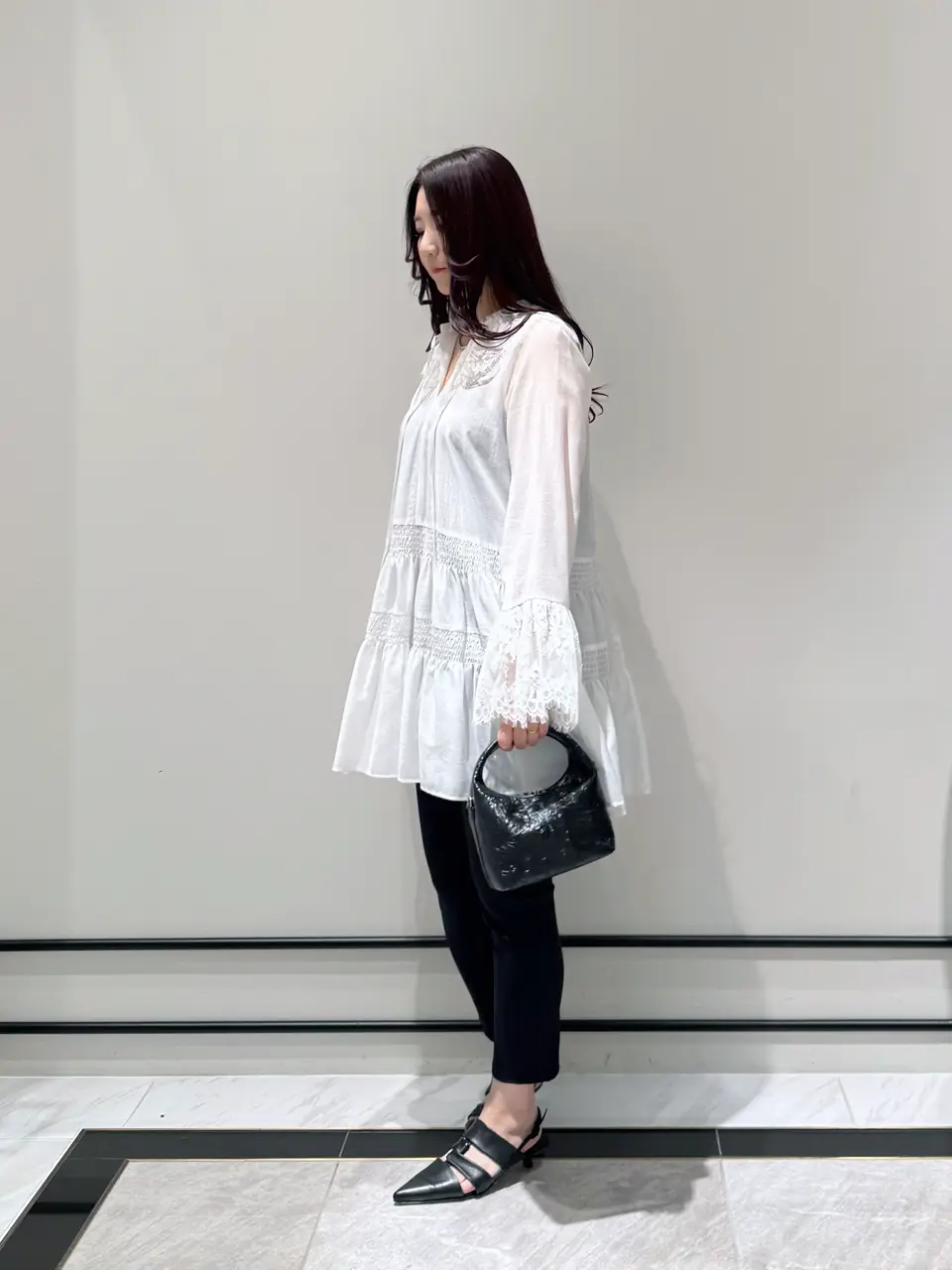 GRACE CONTINENTAL MOMOKO コーディネート画像