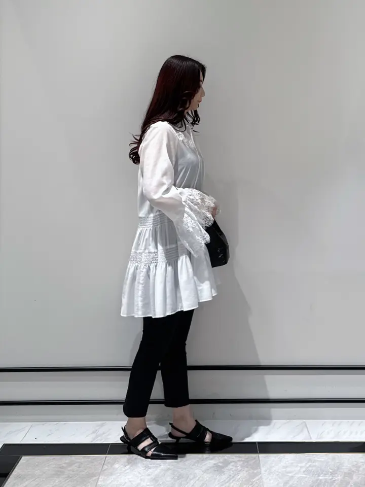 GRACE CONTINENTAL MOMOKO コーディネート画像