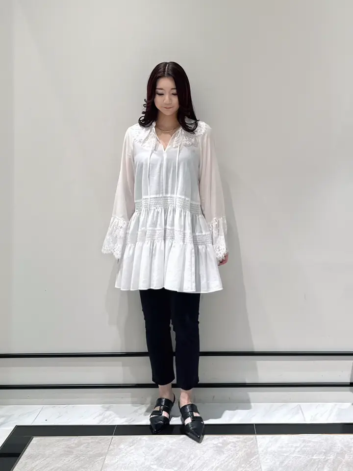 GRACE CONTINENTAL MOMOKO コーディネート画像