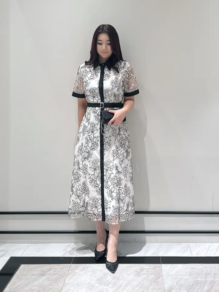 GRACE CONTINENTAL MOMOKO コーディネート画像