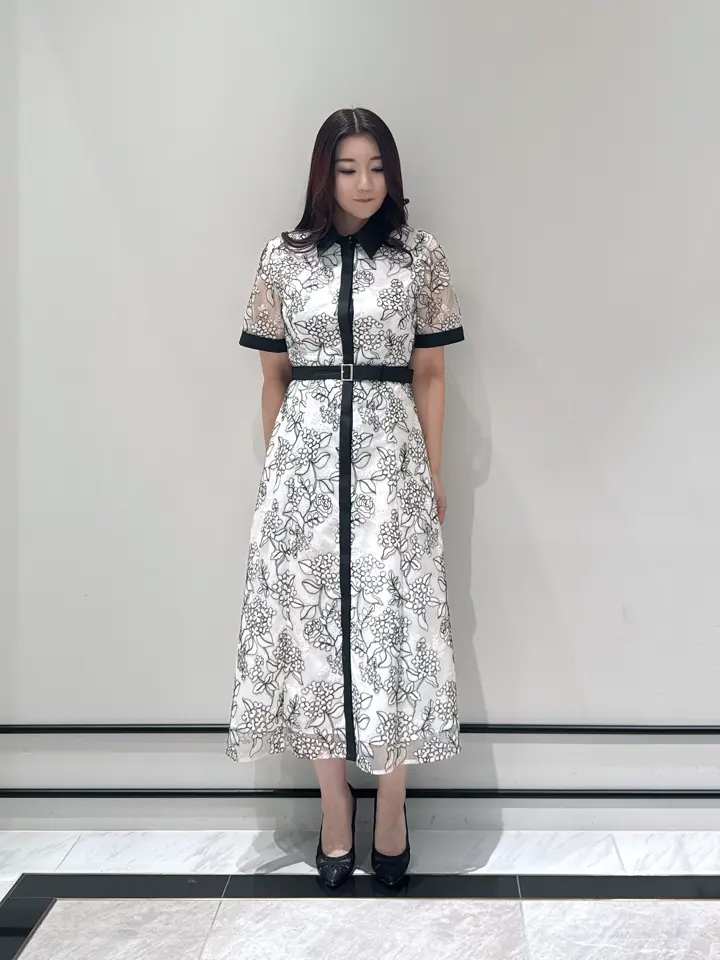 GRACE CONTINENTAL MOMOKO コーディネート画像