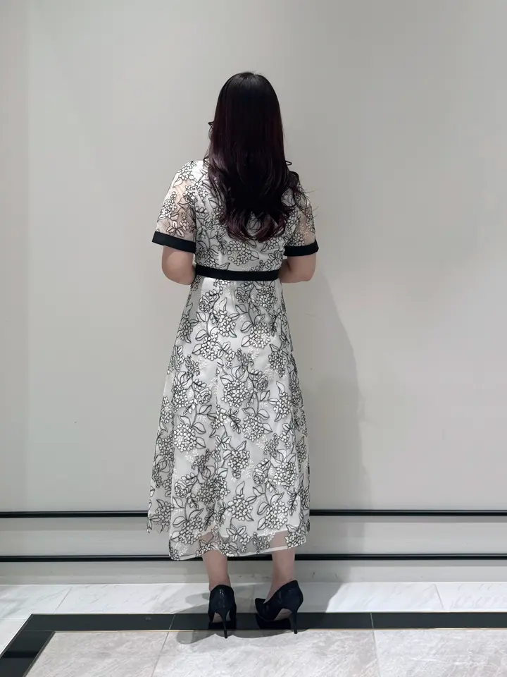 GRACE CONTINENTAL MOMOKO コーディネート画像