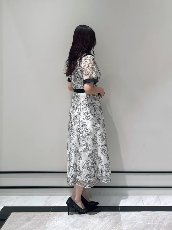 GRACE CONTINENTAL MOMOKO コーディネート画像