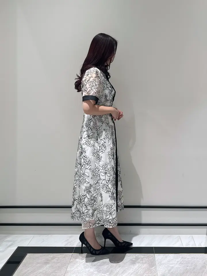 GRACE CONTINENTAL MOMOKO コーディネート画像