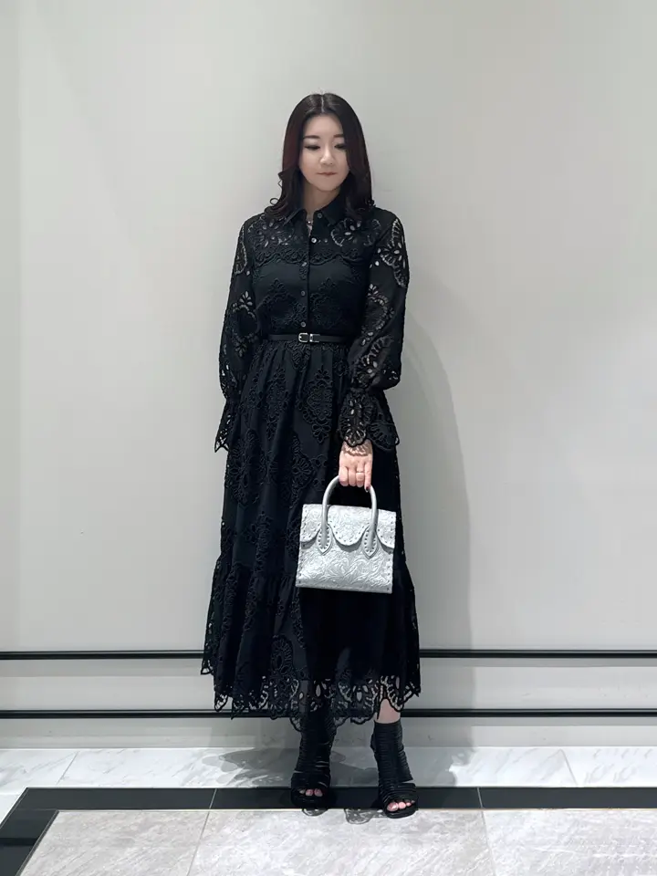 GRACE CONTINENTAL MOMOKO コーディネート画像