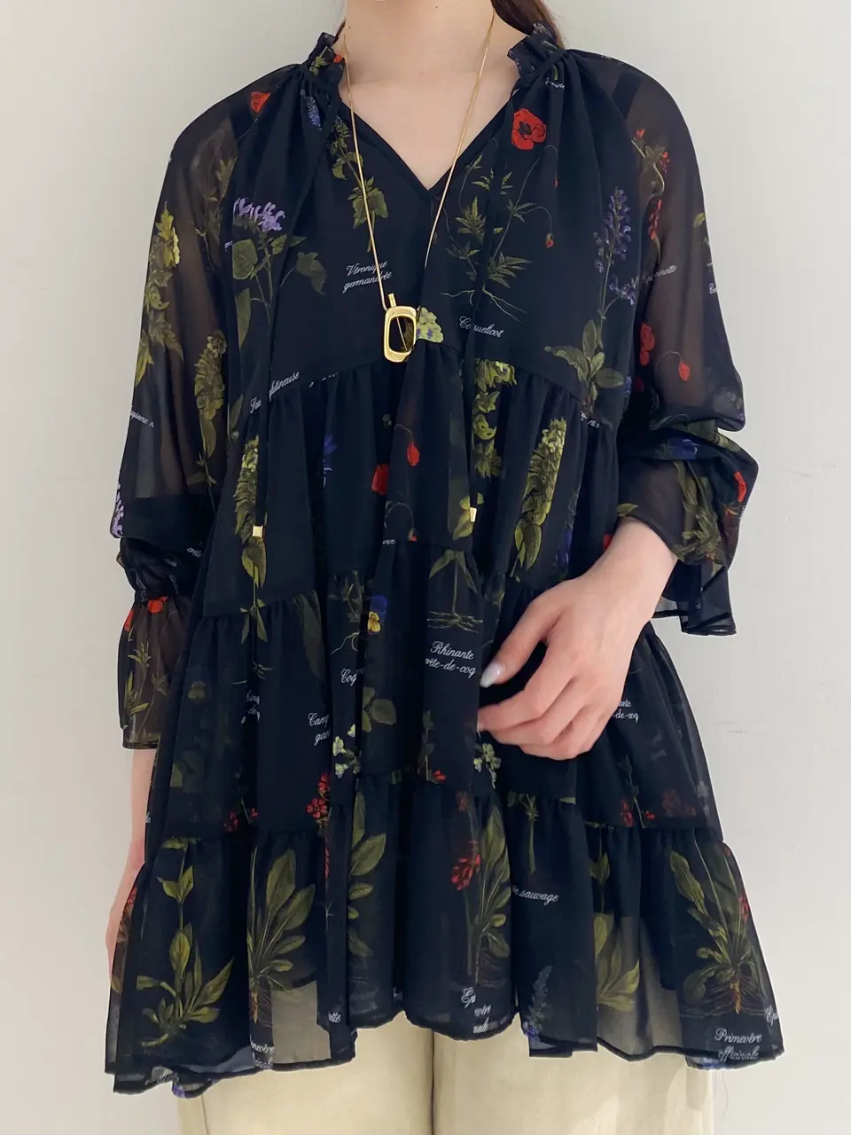 GRACE CONTINENTAL mikiho コーディネート画像