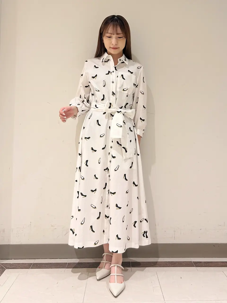 GRACE CONTINENTAL Miu Akamatsu コーディネート画像