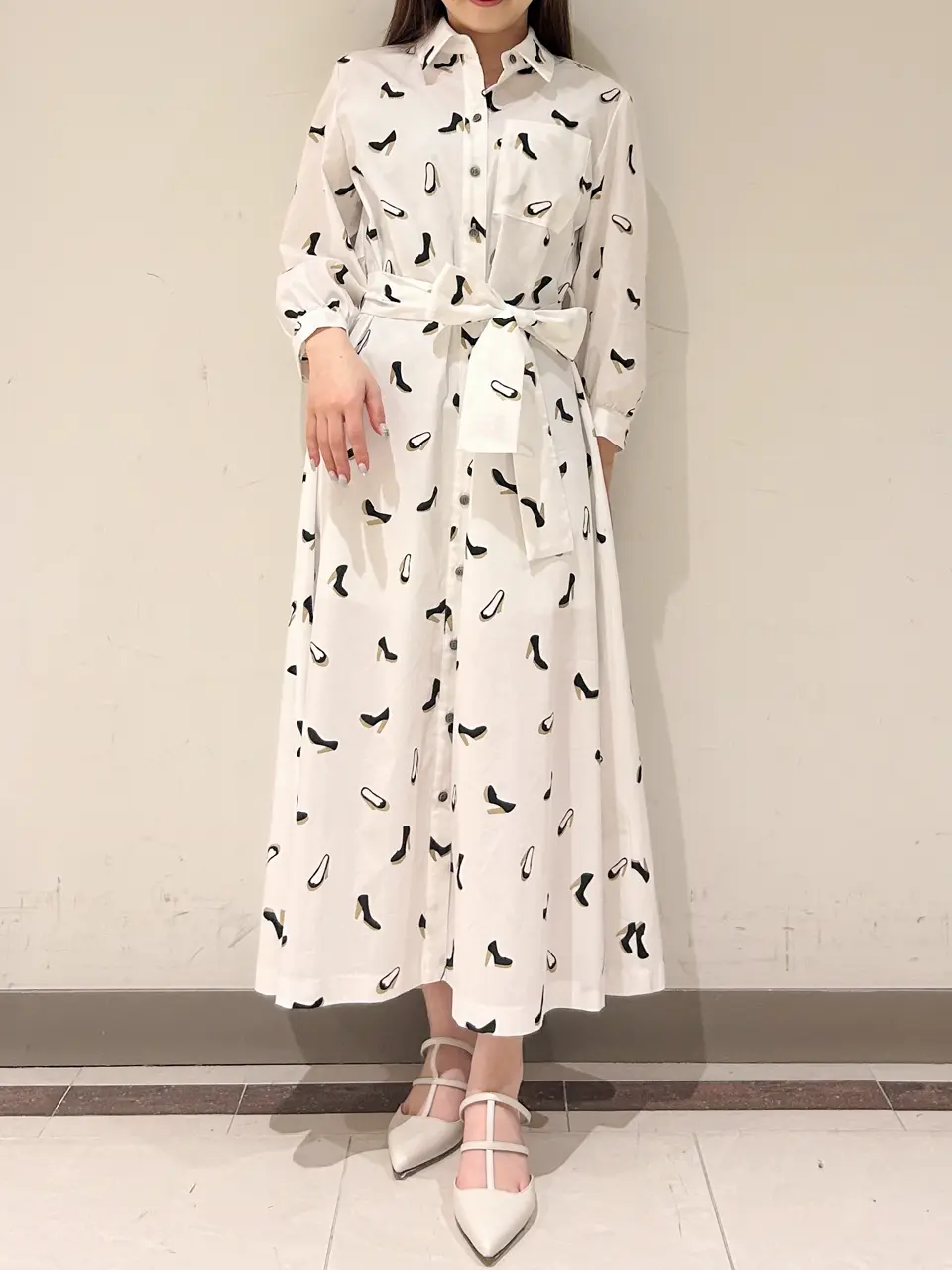 GRACE CONTINENTAL Miu Akamatsu コーディネート画像