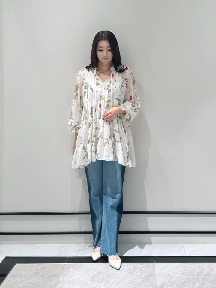 GRACE CONTINENTAL MOMOKO コーディネート画像