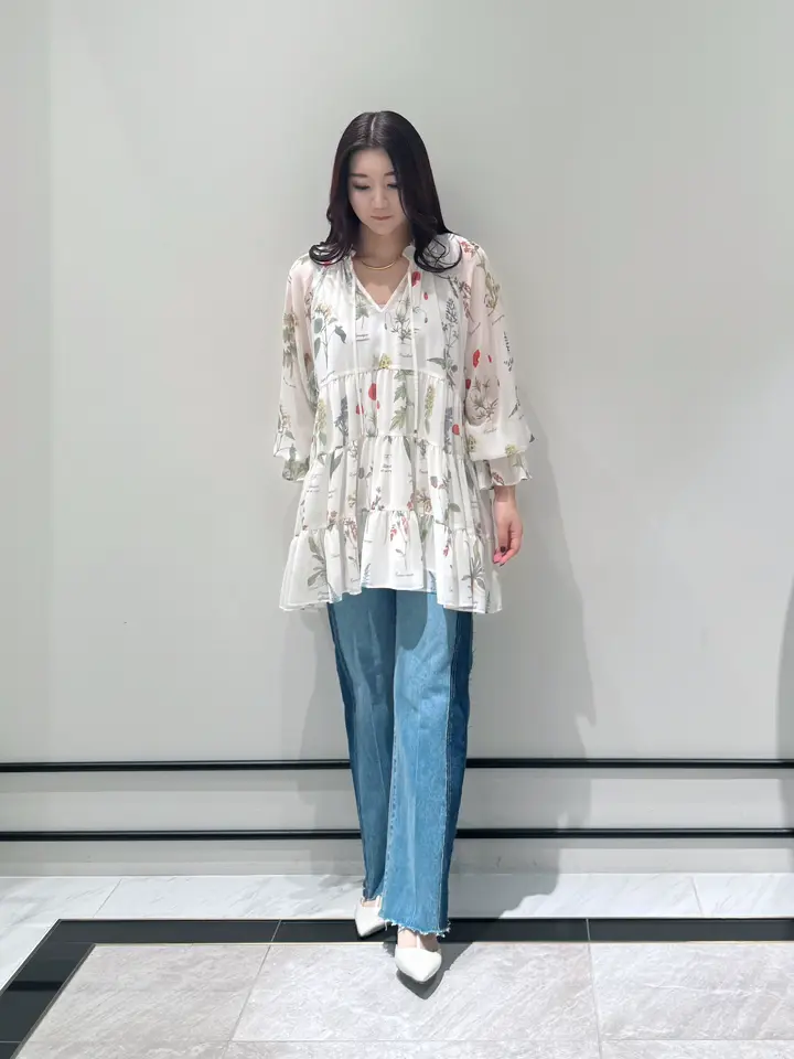 GRACE CONTINENTAL MOMOKO コーディネート画像