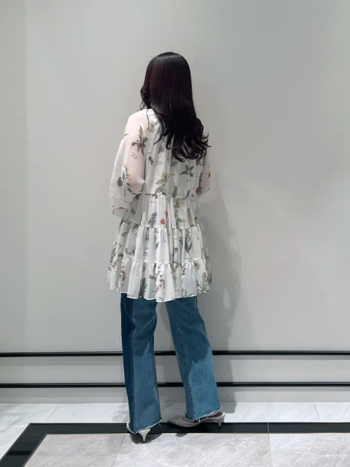 GRACE CONTINENTAL MOMOKO コーディネート画像