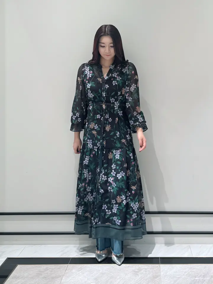 GRACE CONTINENTAL MOMOKO コーディネート画像