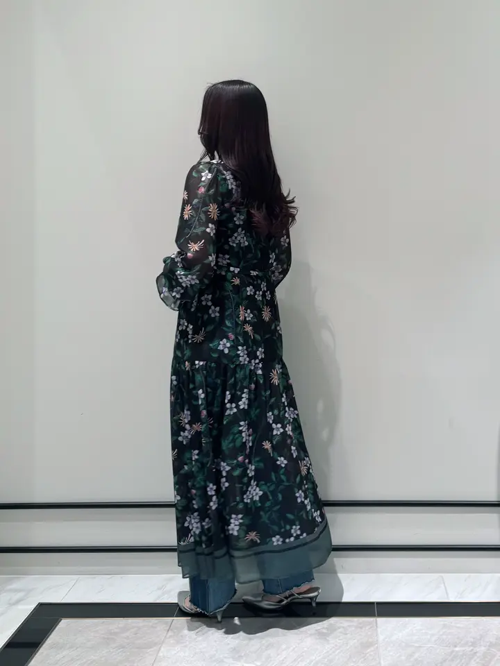 GRACE CONTINENTAL MOMOKO コーディネート画像