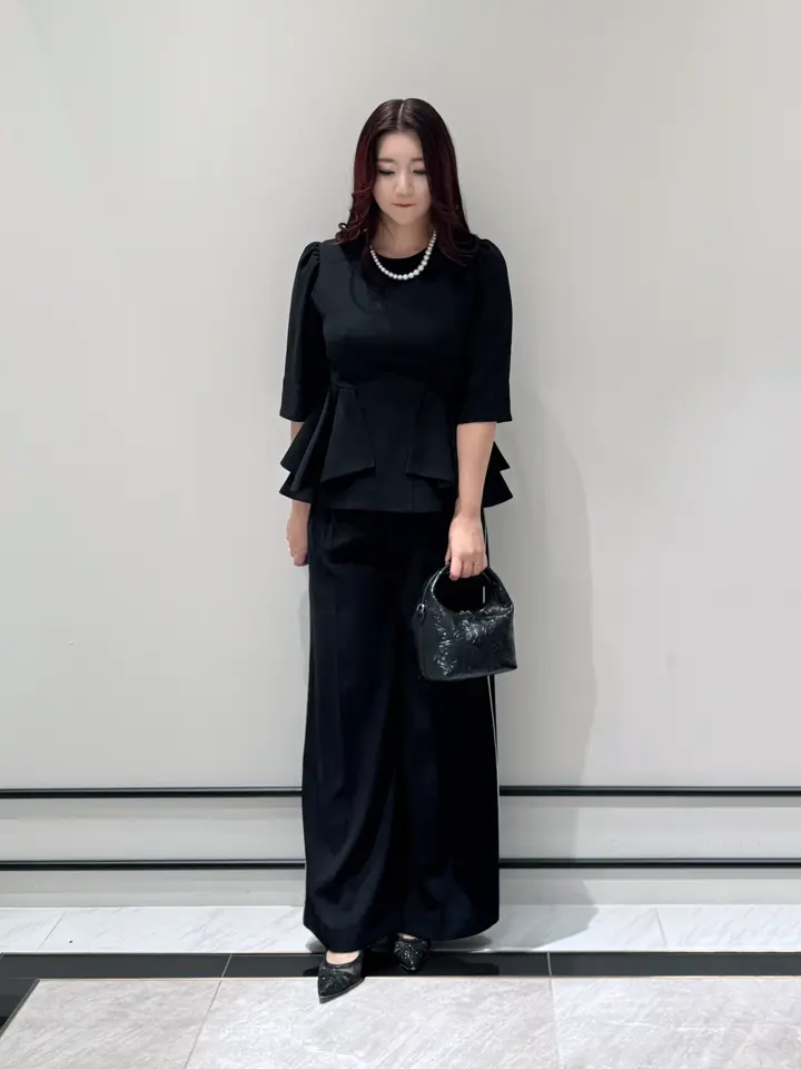 GRACE CONTINENTAL MOMOKO コーディネート画像