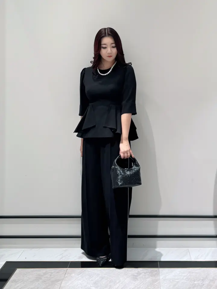 GRACE CONTINENTAL MOMOKO コーディネート画像