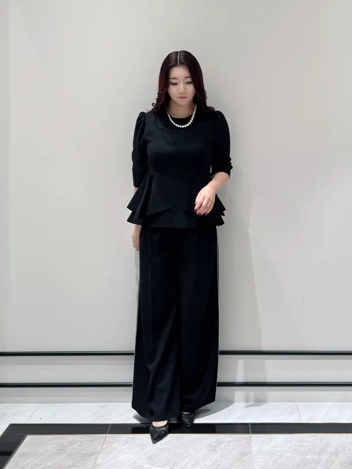 GRACE CONTINENTAL MOMOKO コーディネート画像