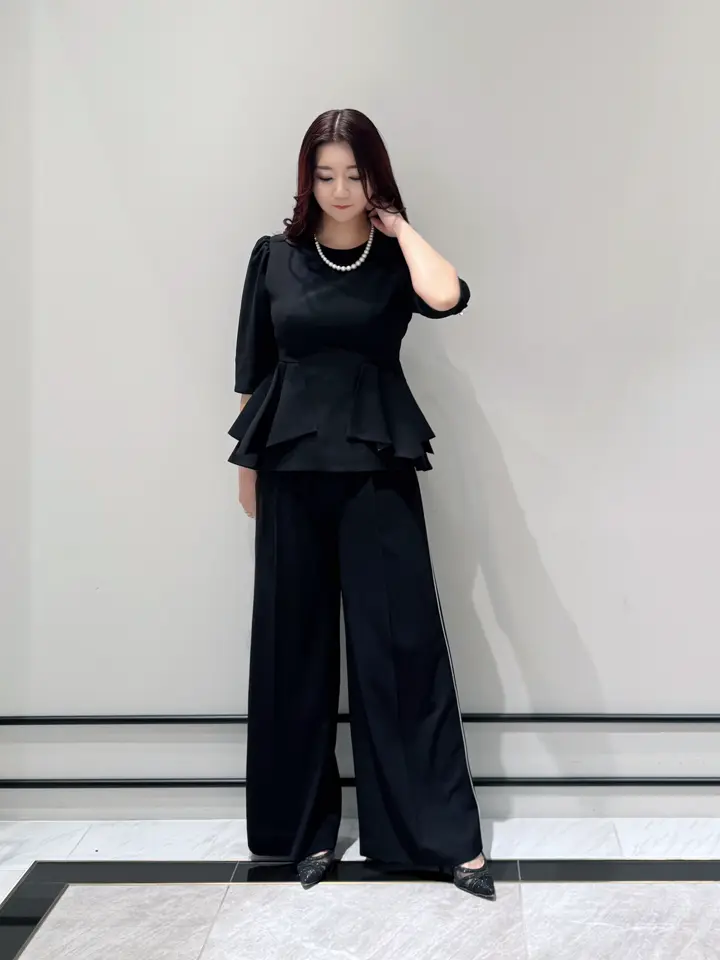 GRACE CONTINENTAL MOMOKO コーディネート画像