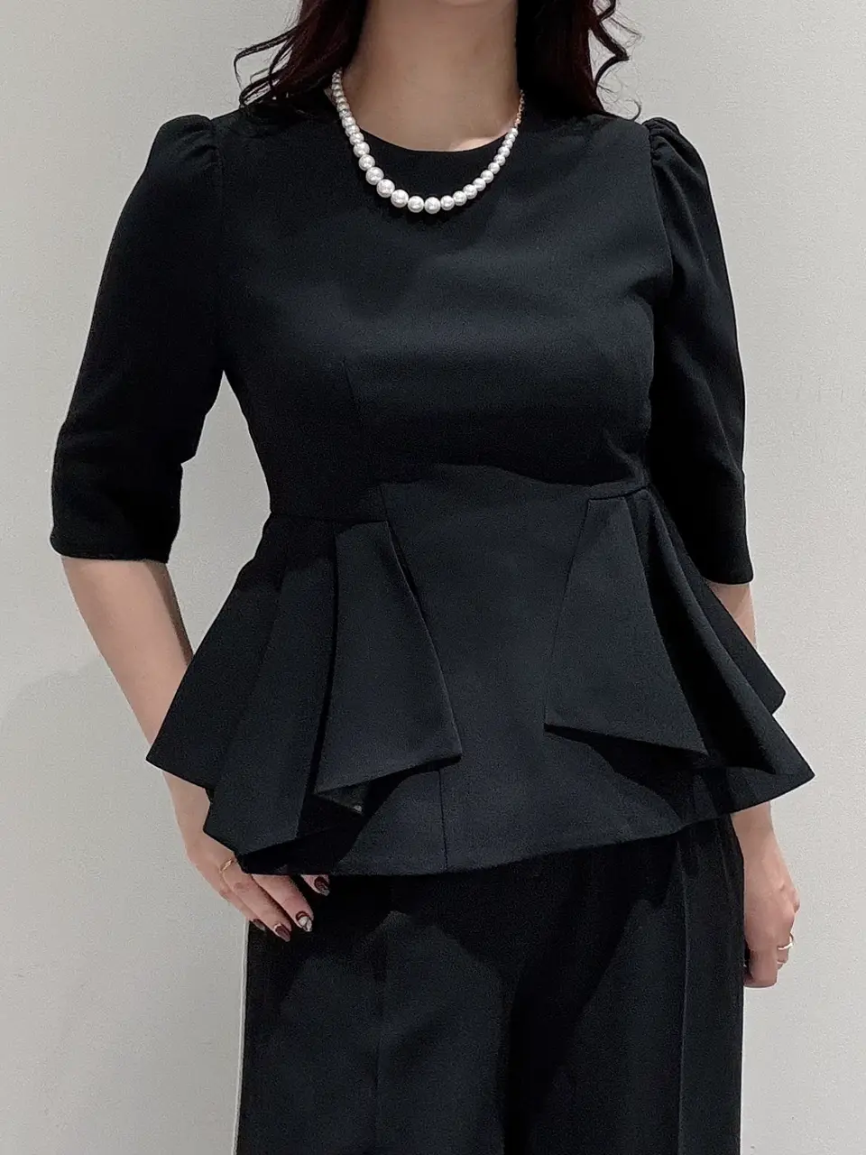 GRACE CONTINENTAL MOMOKO コーディネート画像