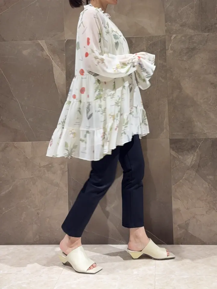 GRACE CONTINENTAL 穐山　香織 コーディネート画像