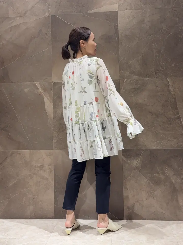 GRACE CONTINENTAL 穐山　香織 コーディネート画像