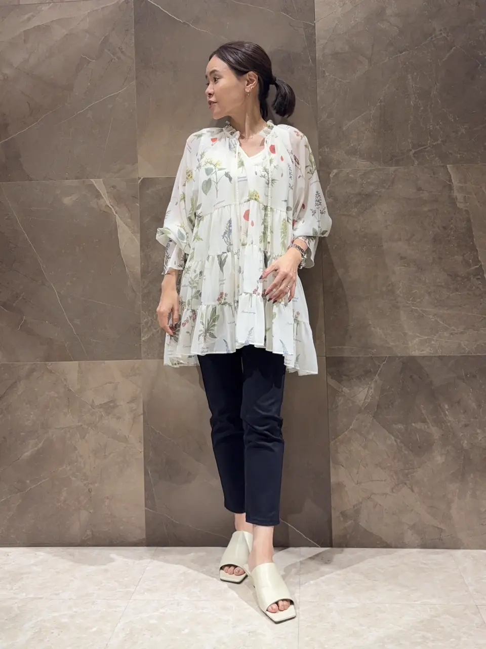 GRACE CONTINENTAL 穐山　香織 コーディネート画像