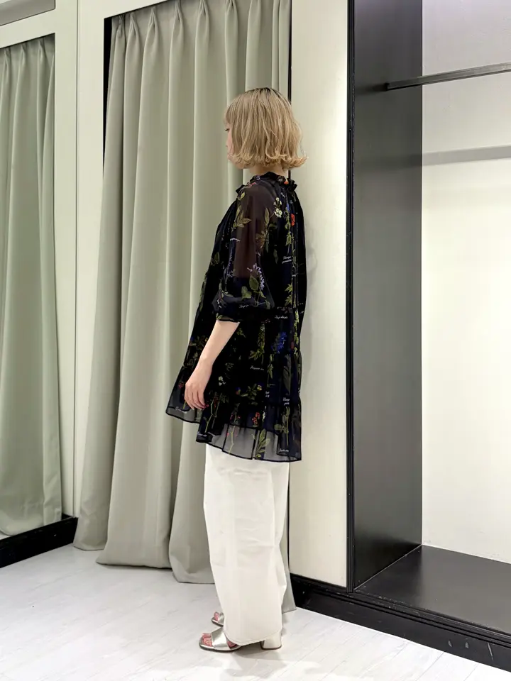 GRACE CONTINENTAL Abe コーディネート画像