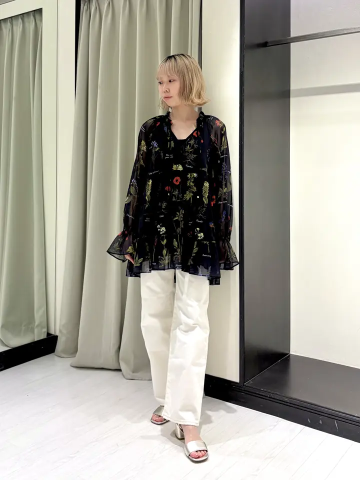 GRACE CONTINENTAL Abe コーディネート画像