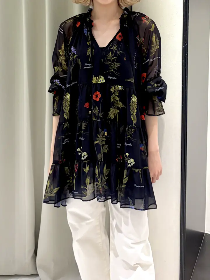 GRACE CONTINENTAL Abe コーディネート画像