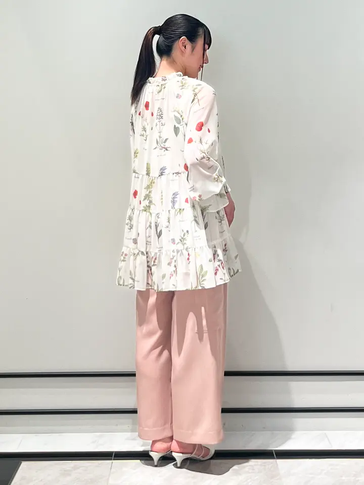 GRACE CONTINENTAL CHISAKO.S コーディネート画像