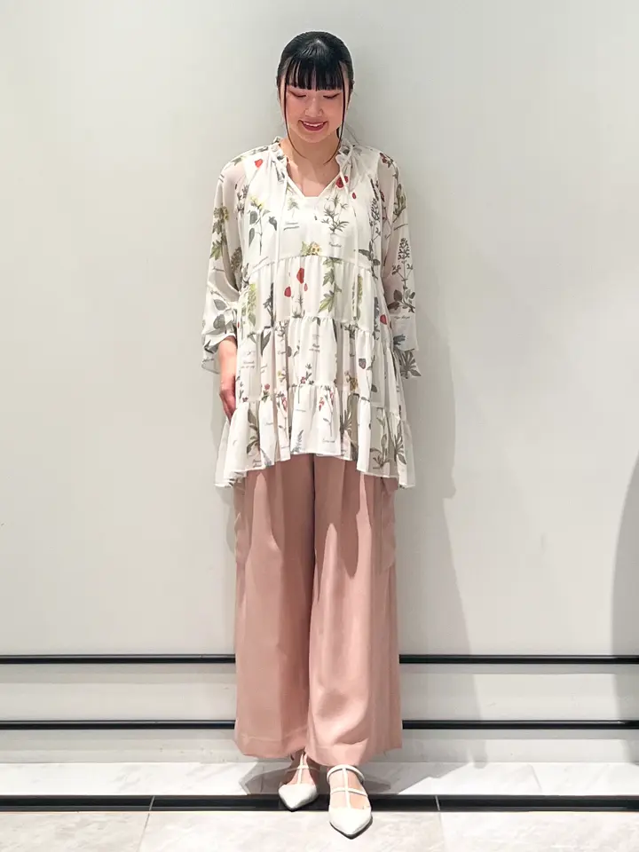 GRACE CONTINENTAL CHISAKO.S コーディネート画像