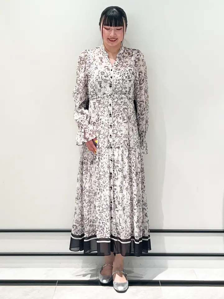 GRACE CONTINENTAL CHISAKO.S コーディネート画像