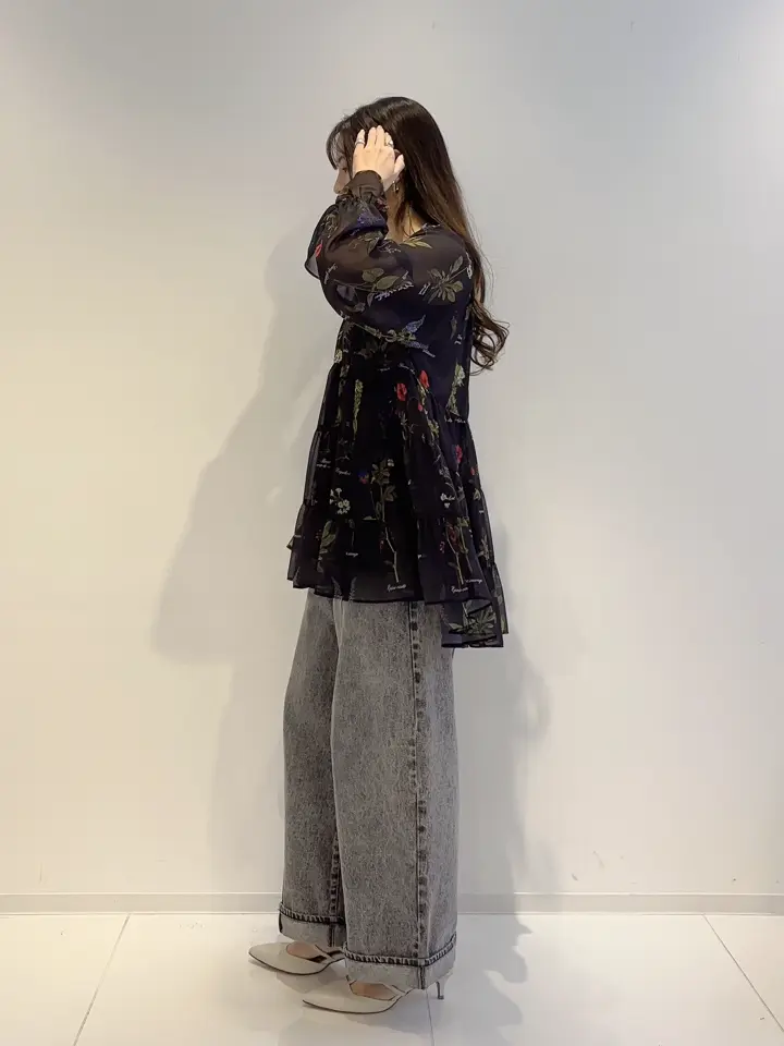 GRACE CONTINENTAL Hikaru Okada コーディネート画像