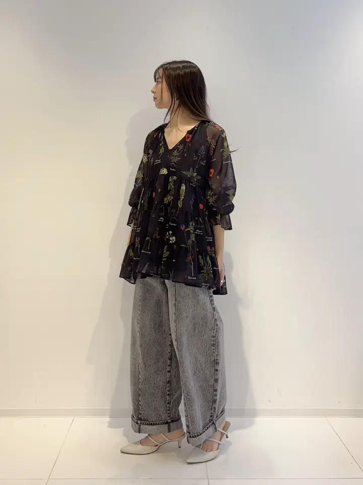 GRACE CONTINENTAL Hikaru Okada コーディネート画像