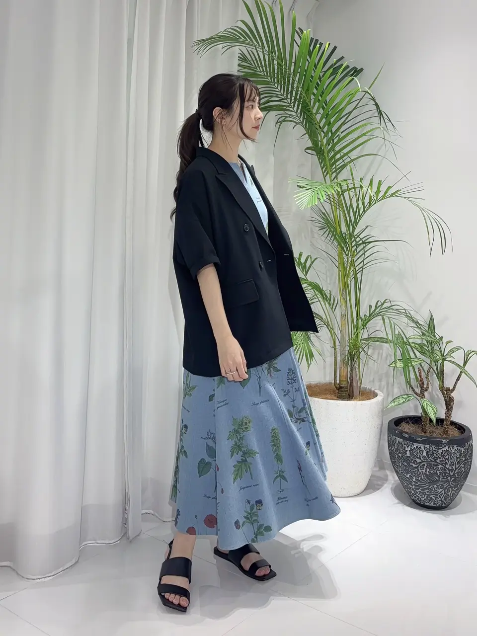 GRACE CONTINENTAL Hikaru Okada コーディネート画像