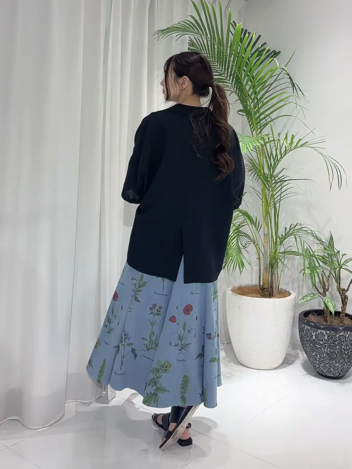 GRACE CONTINENTAL Hikaru Okada コーディネート画像