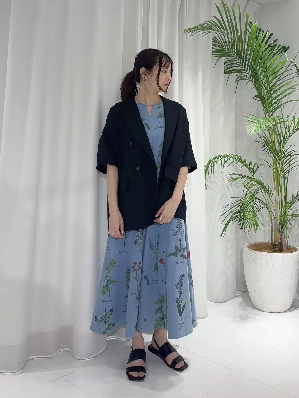 GRACE CONTINENTAL Hikaru Okada コーディネート画像