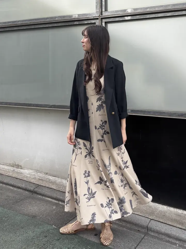 GRACE CONTINENTAL Hikaru Okada コーディネート画像