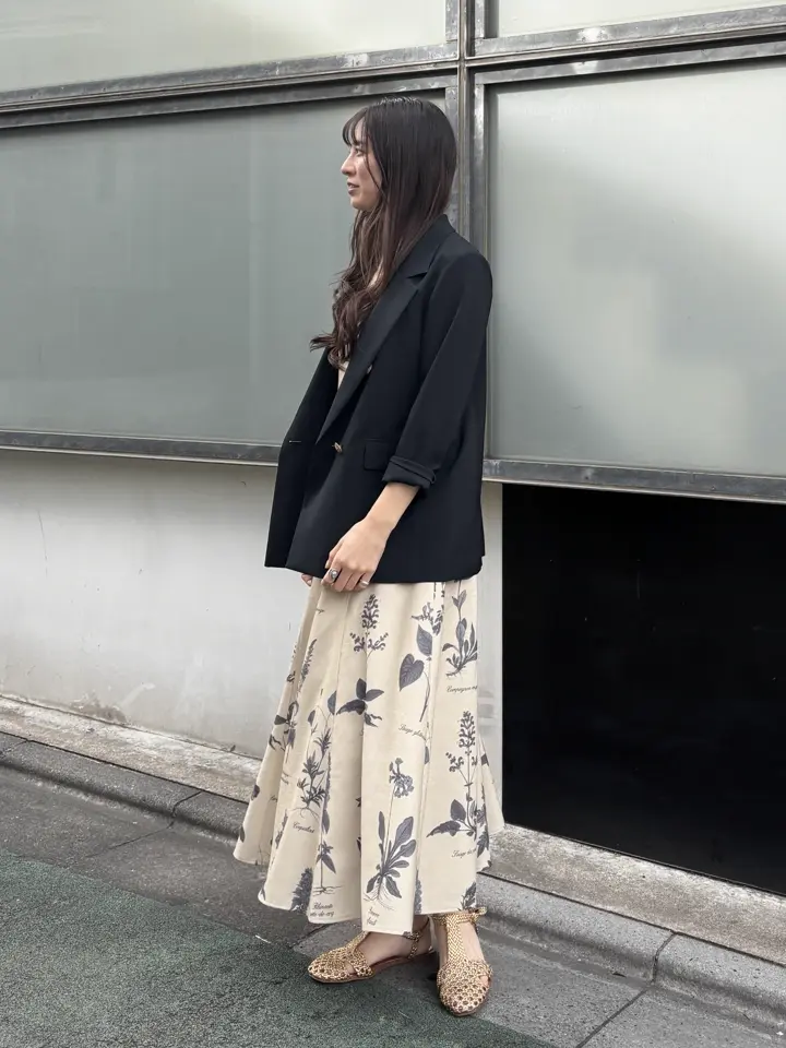 GRACE CONTINENTAL Hikaru Okada コーディネート画像